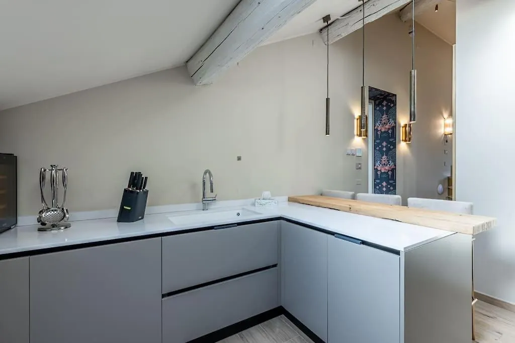 2 Floor Suite Near Duomo ミラノ